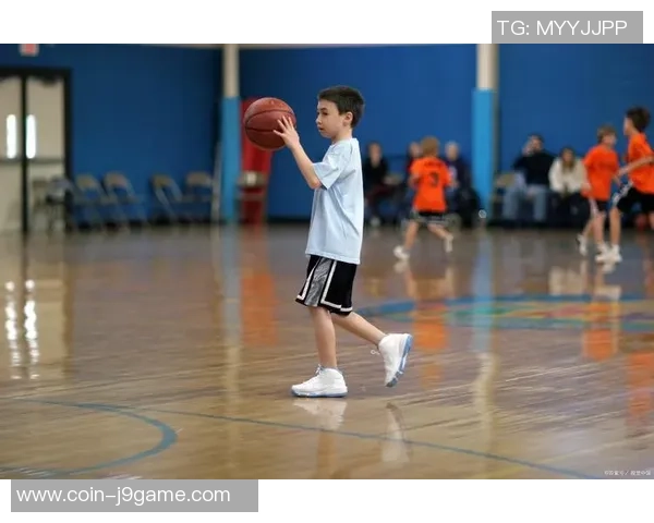 篮球线条的艺术魅力与运动精神的完美结合探讨